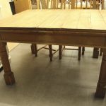 749 5182 DINING TABLE